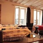 Marché Saint-Germain Apartment