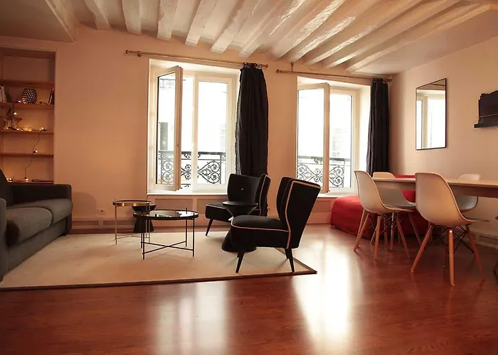 Marché Saint-Germain Apartment